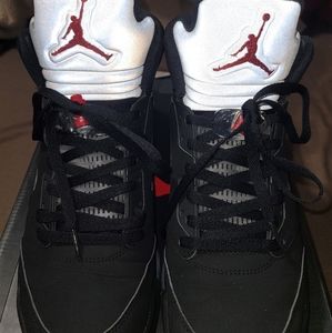 Jordan metallic 5 2016